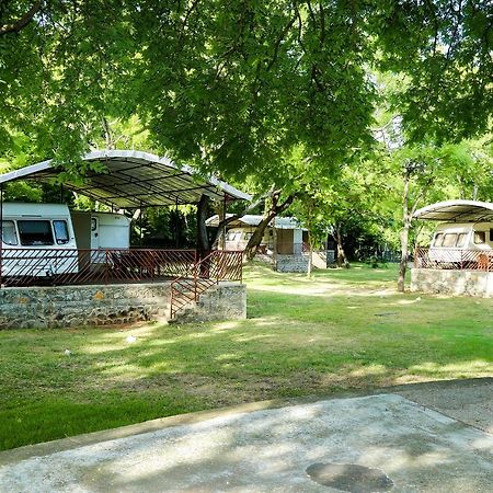 Malwathu Oya Caravan Park Bed & Breakfast Anuradhapura Luaran gambar