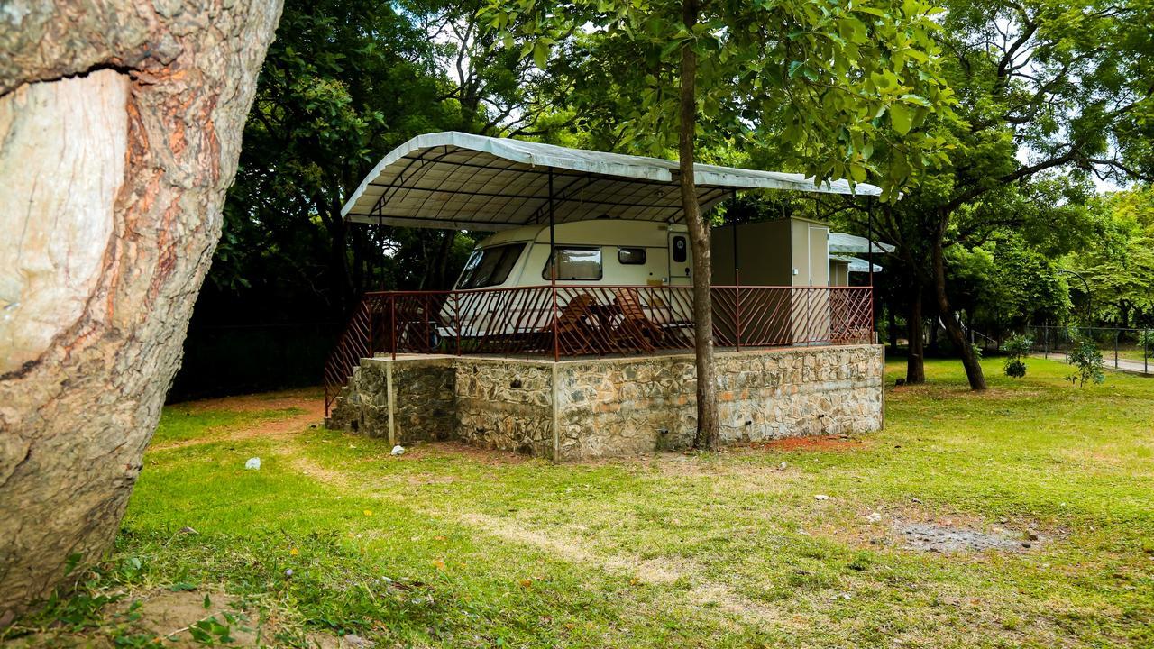 Malwathu Oya Caravan Park Bed & Breakfast Anuradhapura Luaran gambar