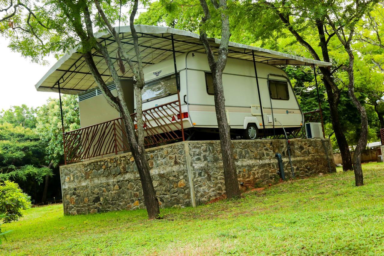 Malwathu Oya Caravan Park Bed & Breakfast Anuradhapura Luaran gambar
