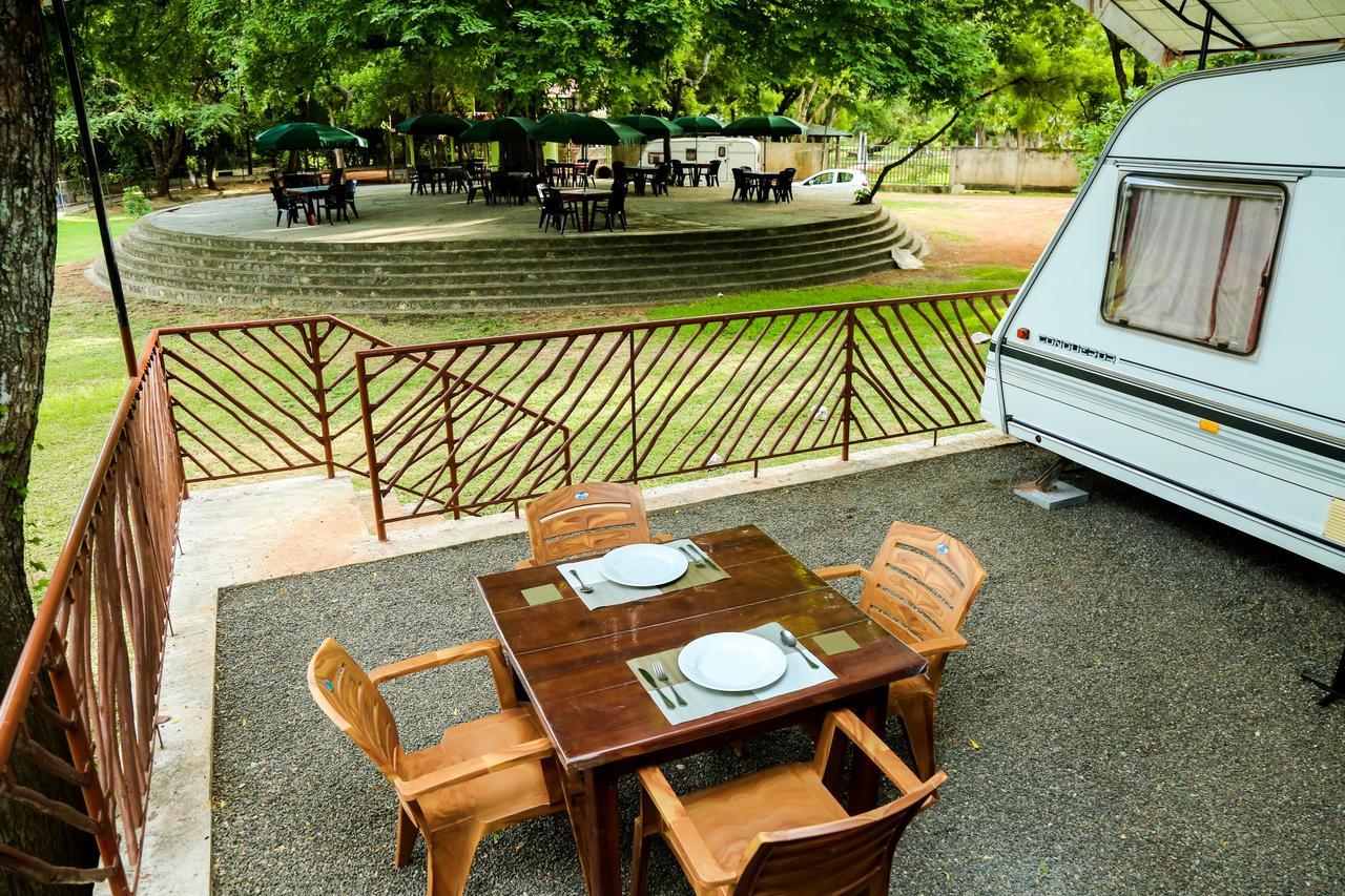 Malwathu Oya Caravan Park Bed & Breakfast Anuradhapura Luaran gambar