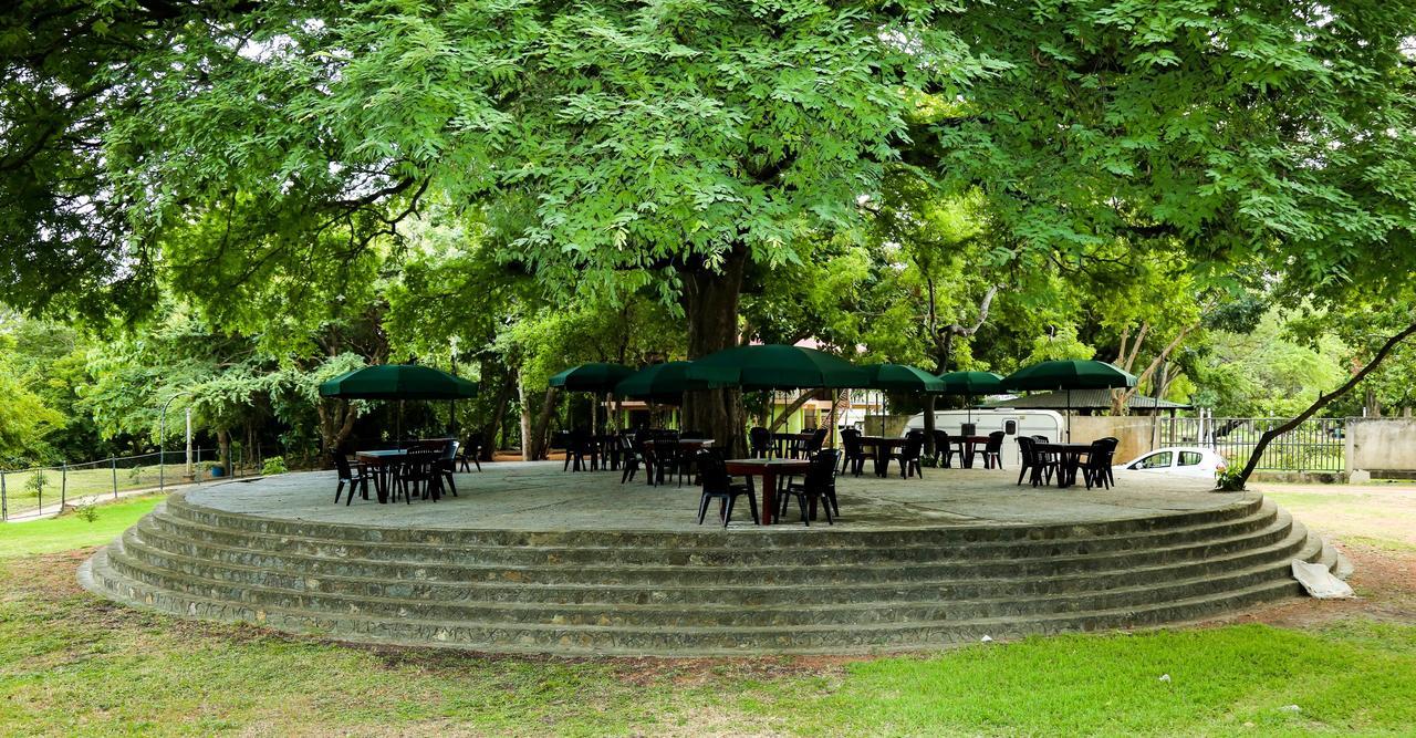 Malwathu Oya Caravan Park Bed & Breakfast Anuradhapura Luaran gambar